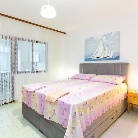 Apartments By The Sea Okrug Gornji, Ciovo - 1069 تروغير المظهر الخارجي الصورة