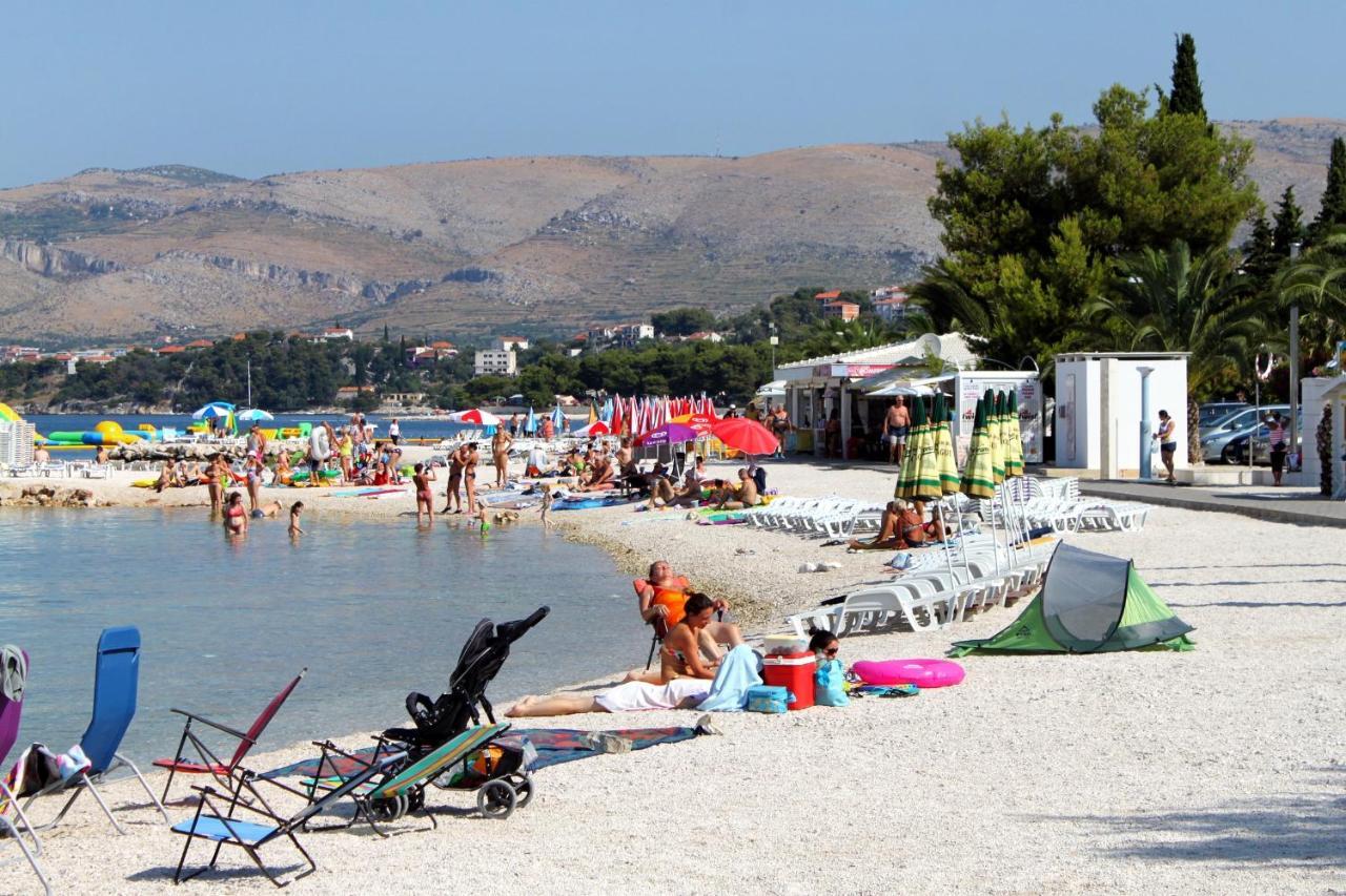 Apartments By The Sea Okrug Gornji, Ciovo - 1069 تروغير المظهر الخارجي الصورة