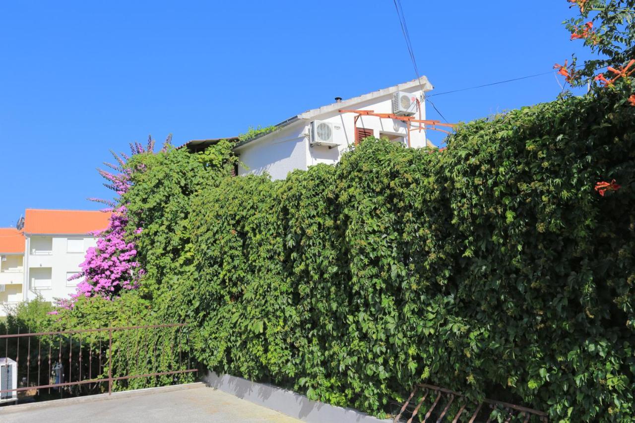 Apartments By The Sea Okrug Gornji, Ciovo - 1069 تروغير المظهر الخارجي الصورة