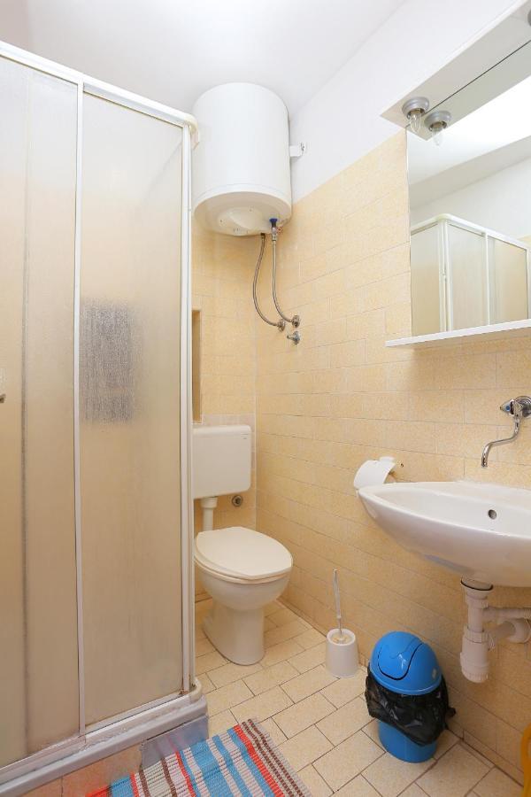 Apartments By The Sea Okrug Gornji, Ciovo - 1069 تروغير المظهر الخارجي الصورة