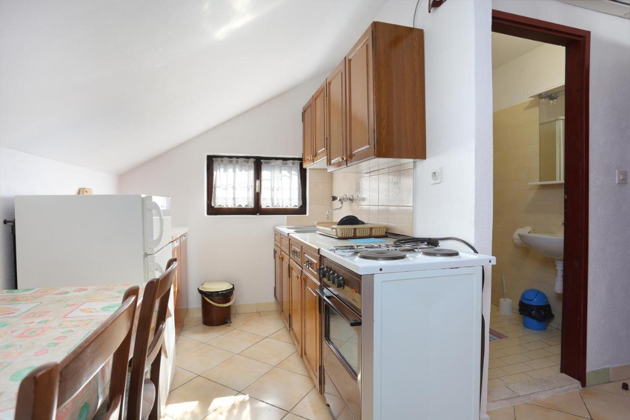 Apartments By The Sea Okrug Gornji, Ciovo - 1069 تروغير المظهر الخارجي الصورة