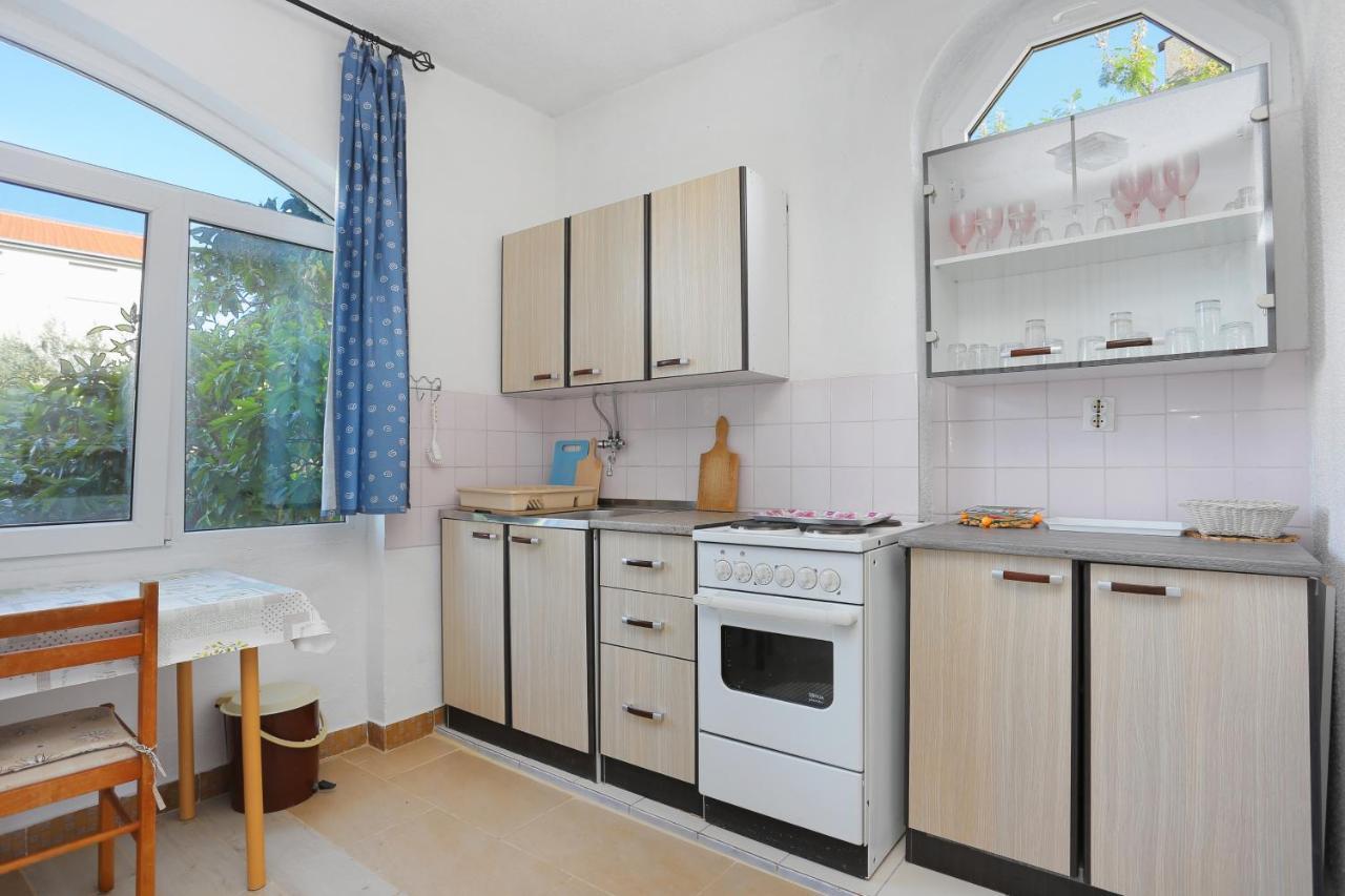 Apartments By The Sea Okrug Gornji, Ciovo - 1069 تروغير المظهر الخارجي الصورة